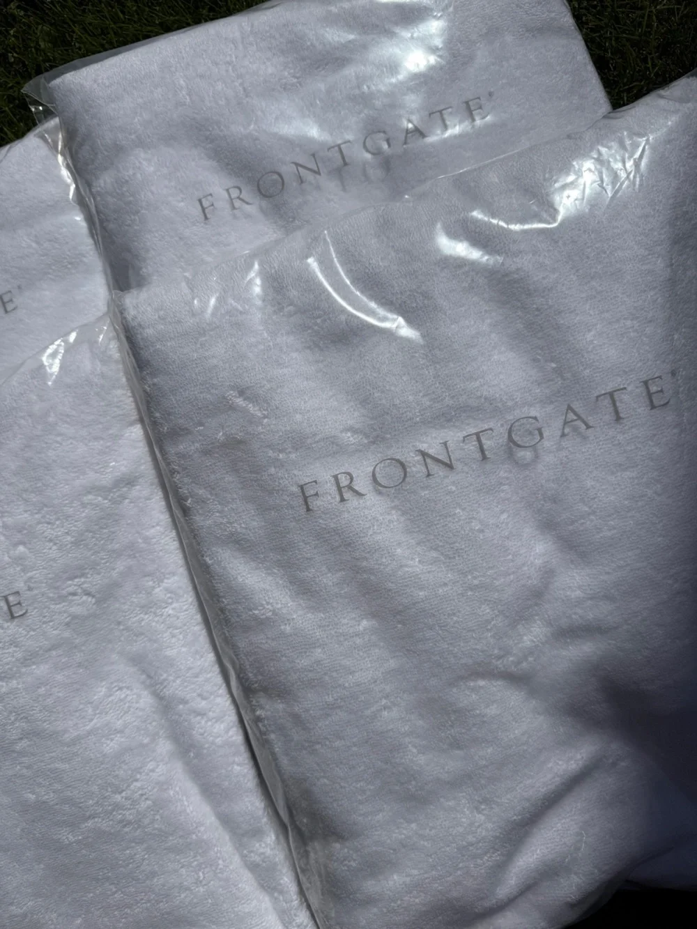 Frontgate Resort Solid Beach Towels (4) - NWT